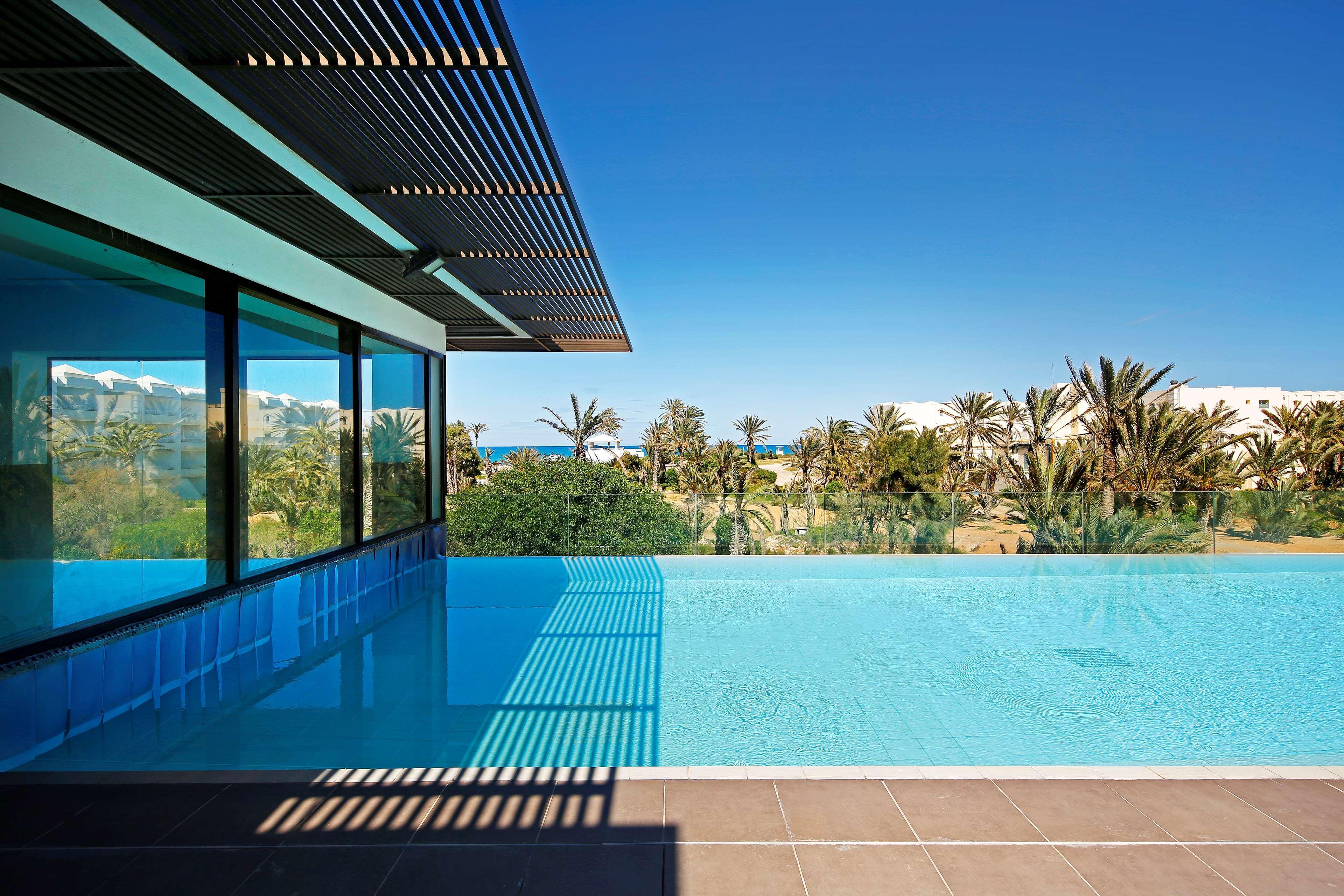 Radisson Blu Palace Resort & Thalasso, Djerba Mezraia Kültér fotó Villa in Marbella