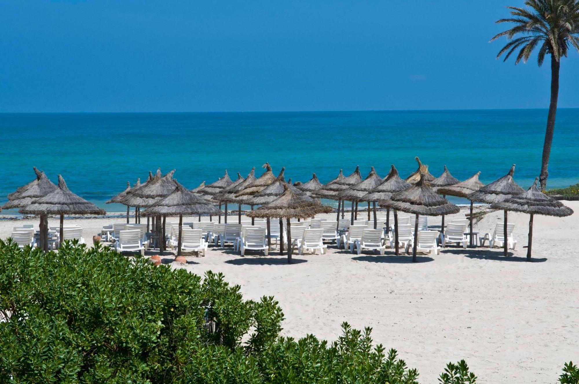 Radisson Blu Palace Resort & Thalasso, Djerba Mezraia Kültér fotó Beach in La Paloma